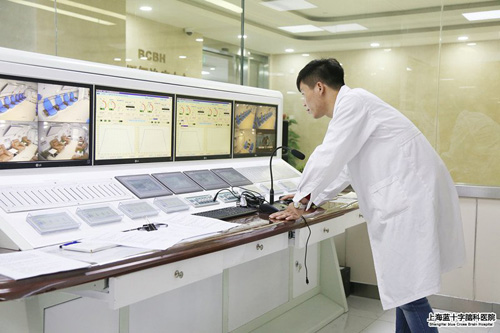 ��ѹ�����������Բ������漣�ġ�ħ��ʦ��