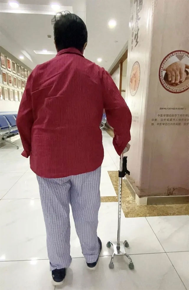 ����ʦ�����»��߶�����Ƶ���Ա���õؽ��ж�������